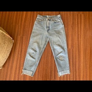 Vintage Levi’s 521 Tapered Fit Jean